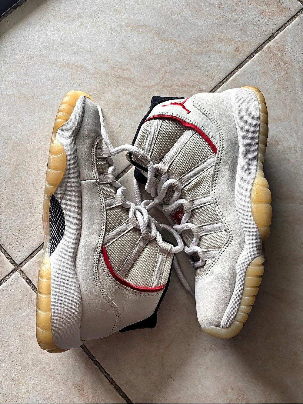 Jordan Air Jordan 11 Retro Sneakers in White & Red Y 6 W 7.5